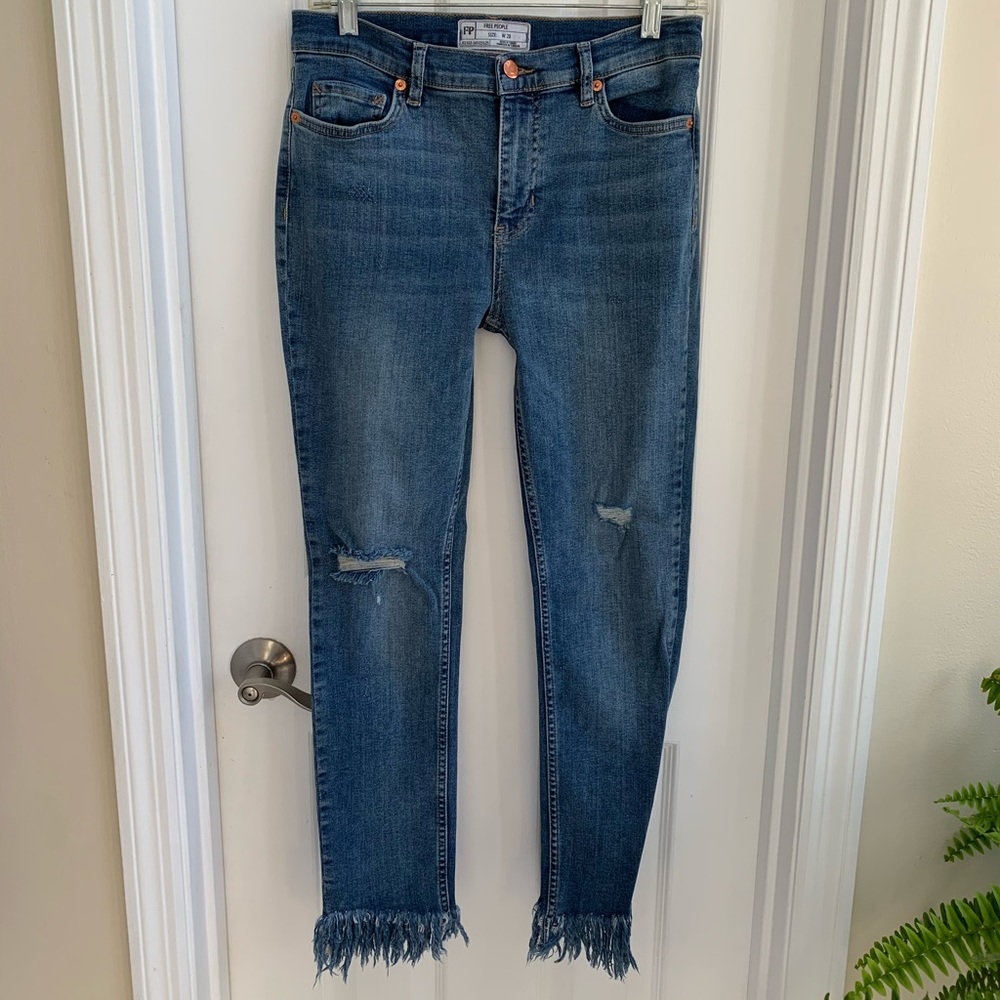 Free People Fringed Skinny Jeans. Sz 28
